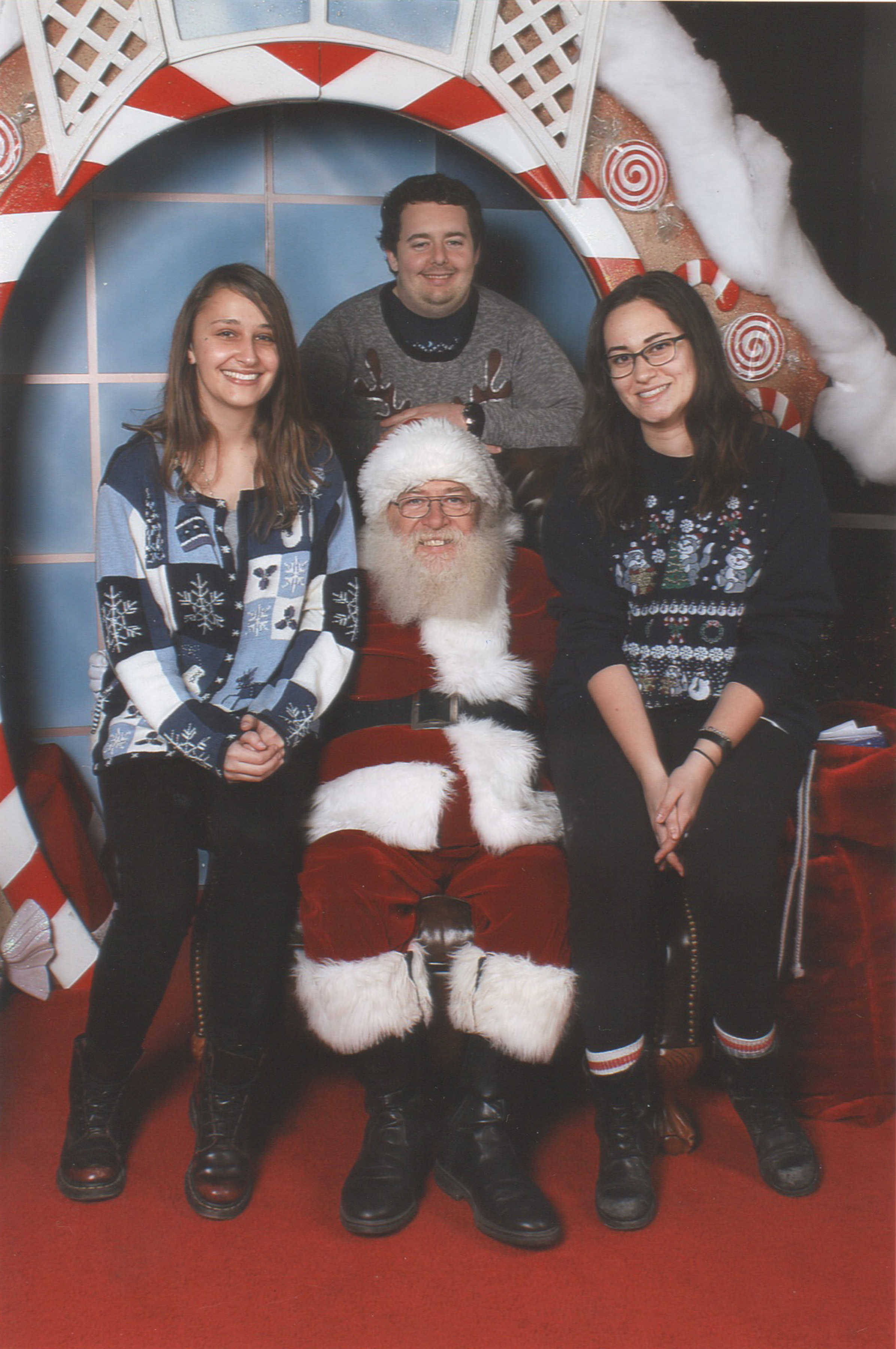 Fitzpatrick lab student with Santa